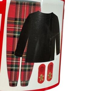 kids Christmas pijamas with gingerbread socks size 5-7